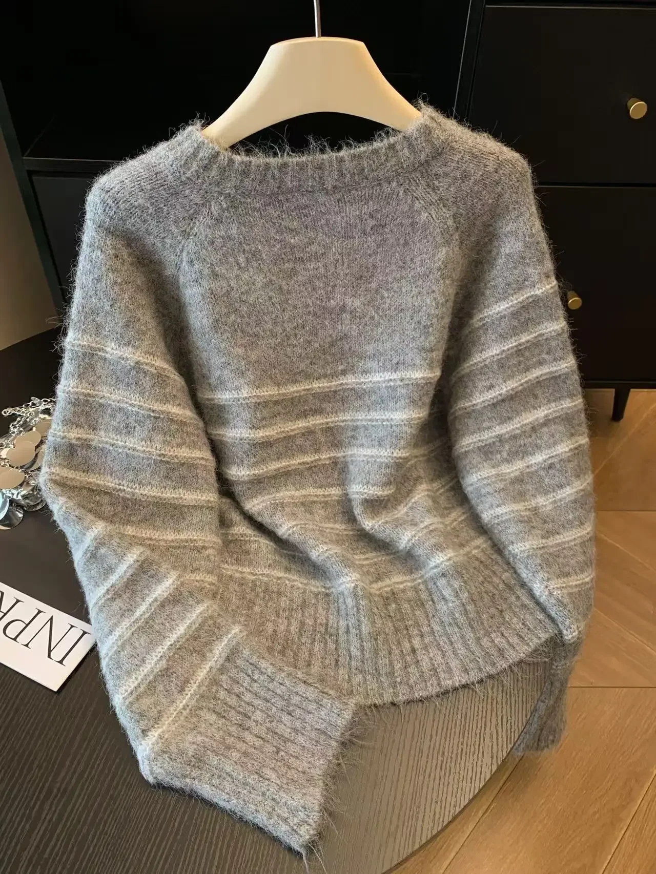 Autumn Winter Women's Striped  - Embroidery ulasan dan harga